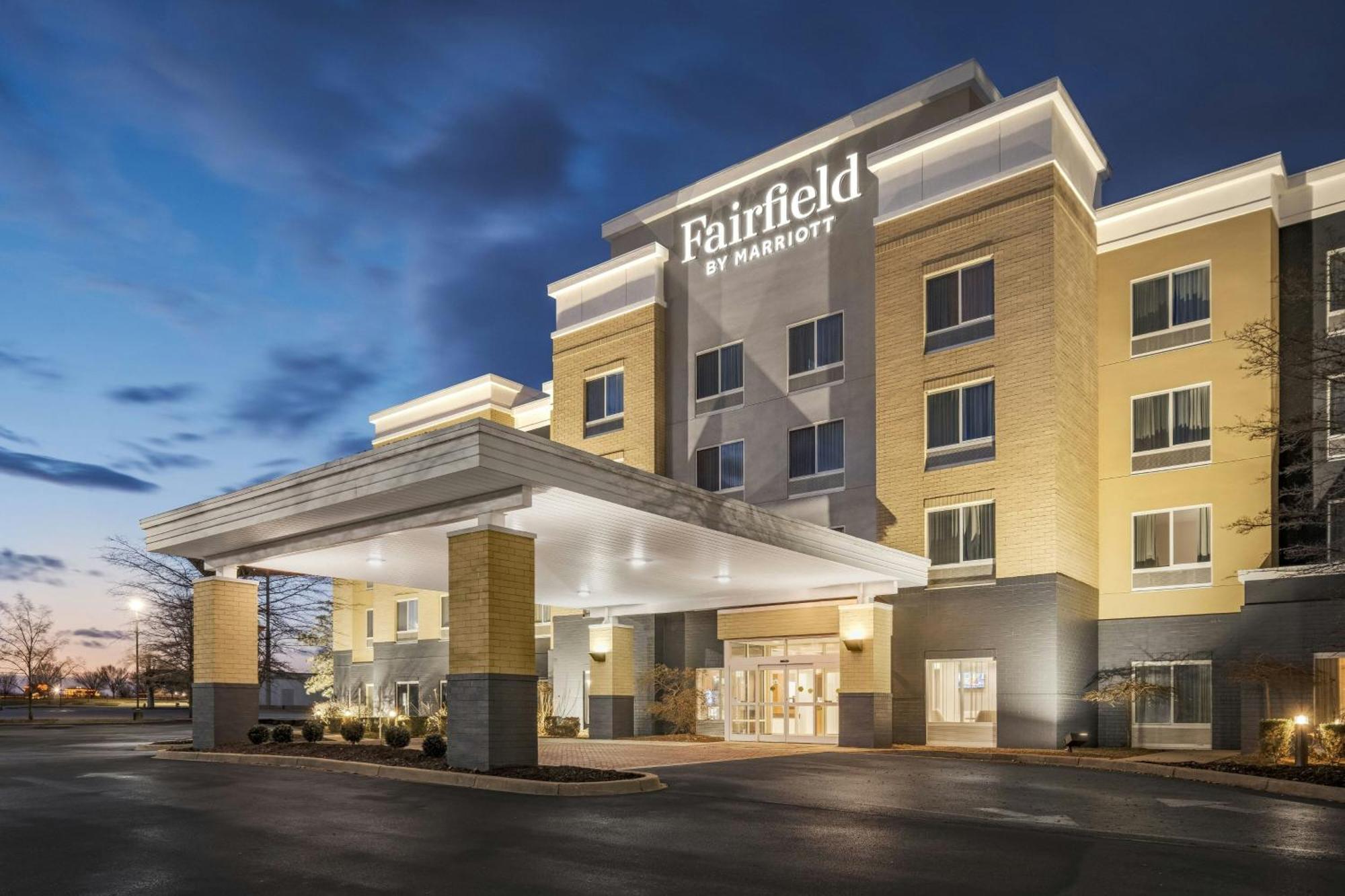 Fairfield Inn & Suites Louisville East Exterior photo
